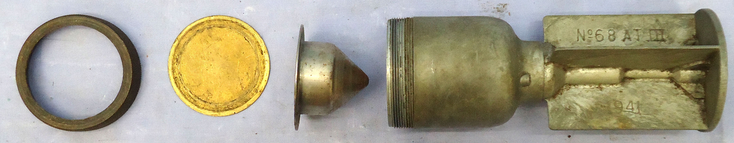 INERT DEACTIVATED. WW2, 1941 Dated, British No 68 AT Mk III (Anti Tank) HEAT (High Explosive Anti-Tank) Fin Stabilised Hollow Charged Rifle Grenade. Sn - 21303 INERT DEACTIVATED. WW2, 1941 Dated, British No 68 AT Mk III (Anti Tank) HEAT (High Explosive Anti-Tank) Fin Stabilised Hollow Charged Rifle Grenade. Sn - 21303  Other Ammunition - {CATEGORY}