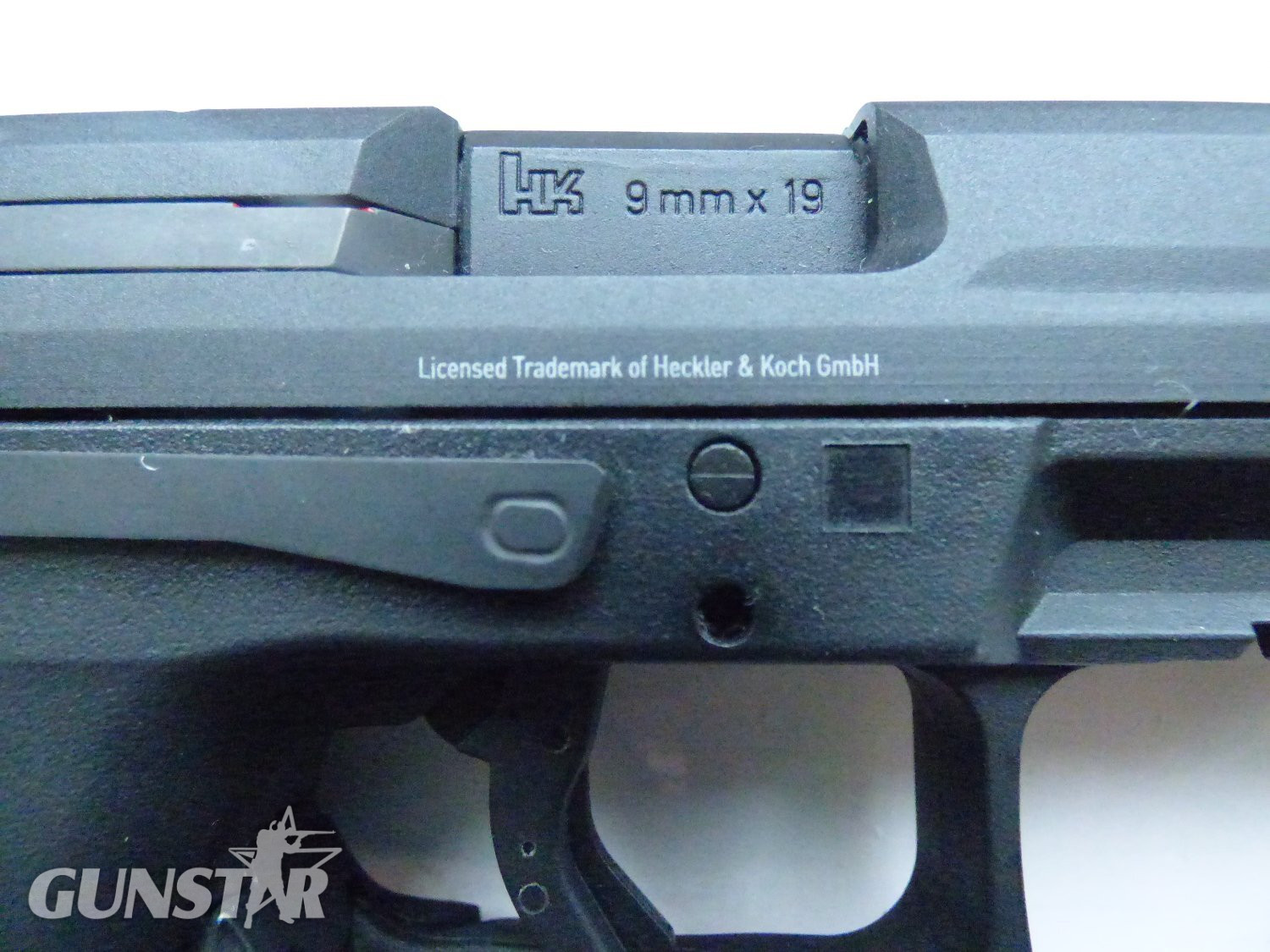 Umarex Heckler & Koch VP9 6 mm - {CATEGORY} in 
