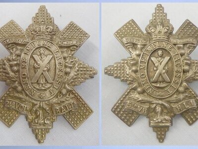 Pair* Victorian 5th V.B (Volunteer Battalion) HLI (Highland Light Infantry) Glasgow Highlanders and The Royal Highlander (Black Watch) 2nd Volunteer Battalion Cap Badges. 22434:5 Pair* Victorian 5th V.B (Volunteer Battalion) HLI (Highland Light Infantry) Glasgow Highlanders and The Royal Highlander (Black Watch) 2nd Volunteer Battalion Cap Badges. 22434:5  Antique & Militaria
