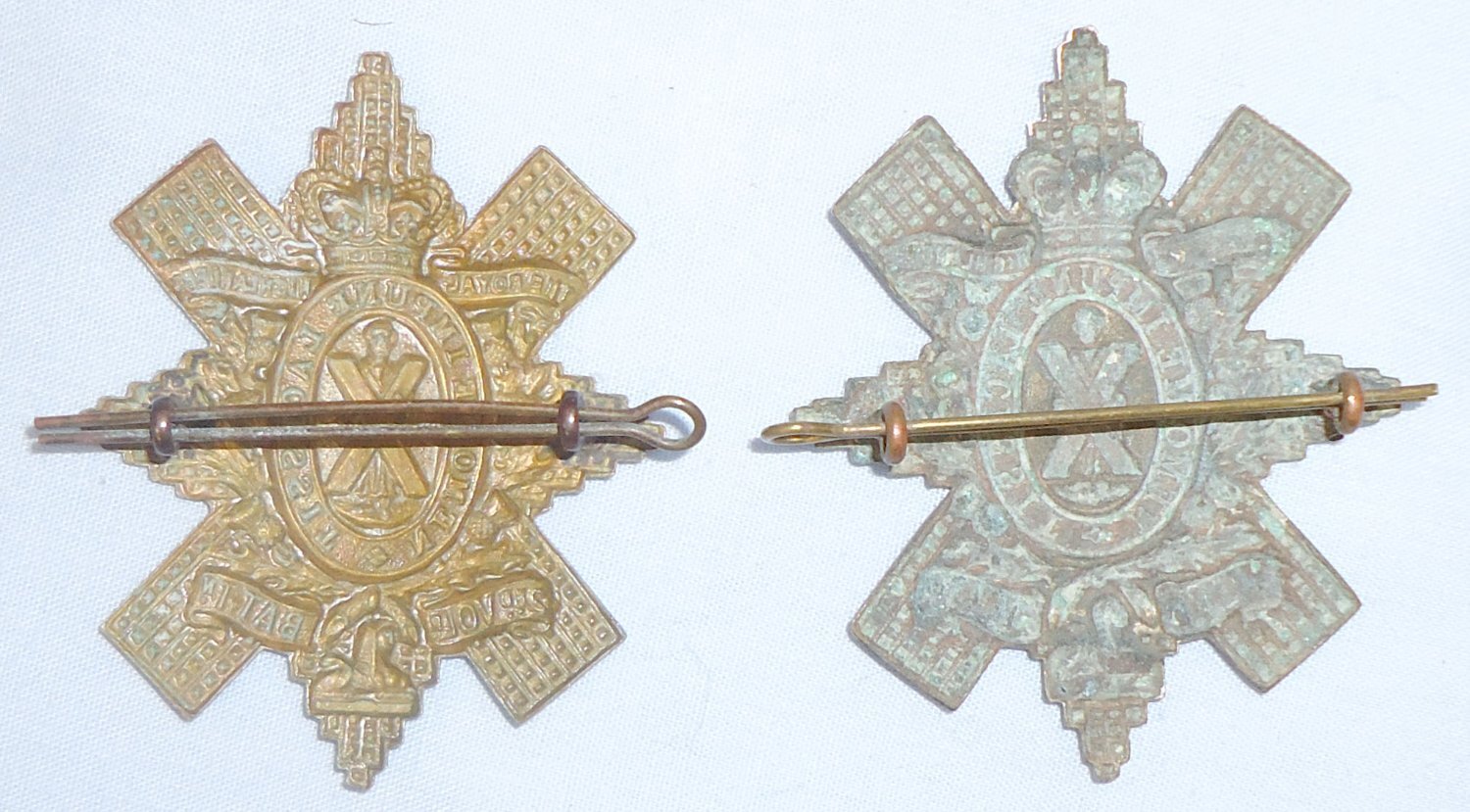  Pair* Victorian 5th V.B (Volunteer Battalion) HLI (Highland Light Infantry) Glasgow Highlanders and The Royal Highlander (Black Watch) 2nd Volunteer Battalion Cap Badges. 22434:5 Pair* Victorian 5th V.B (Volunteer Battalion) HLI (Highland Light Infantry) Glasgow Highlanders and The Royal Highlander (Black Watch) 2nd Volunteer Battalion Cap Badges. 22434:5  Antique & Militaria