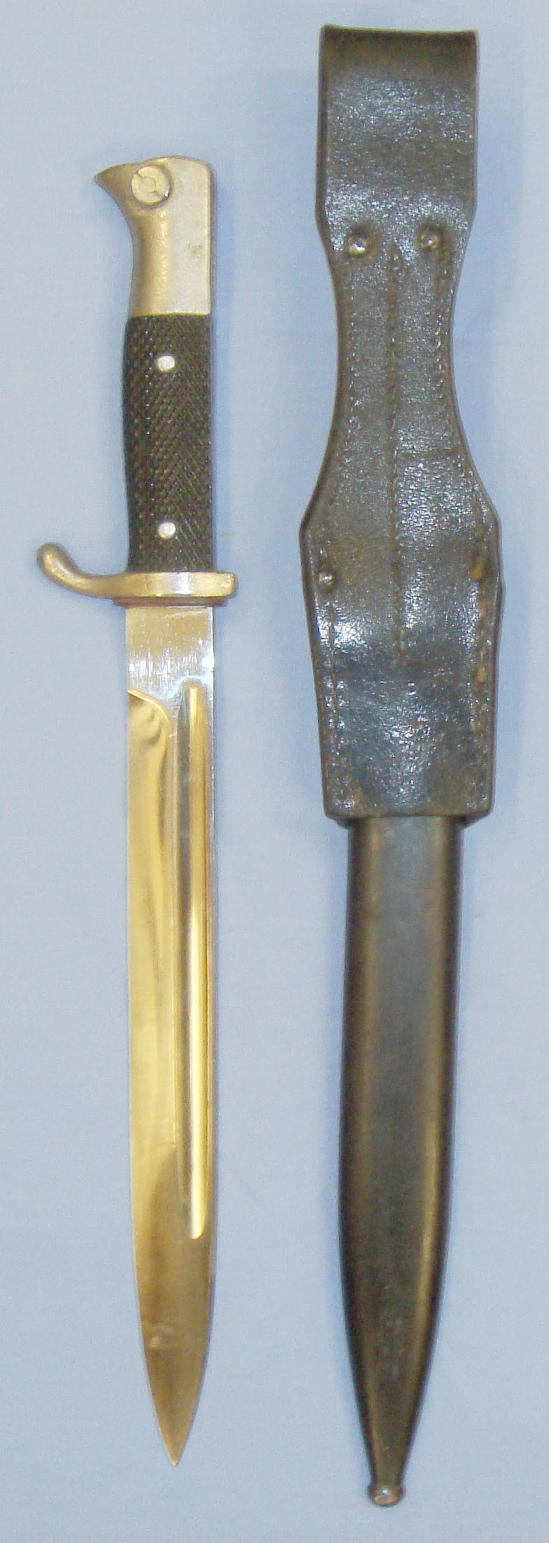  Nazi M98 Dress Bayonet by Anton Wingen Jr, Solingen & Scabbard. BAYO 355. Bayonet