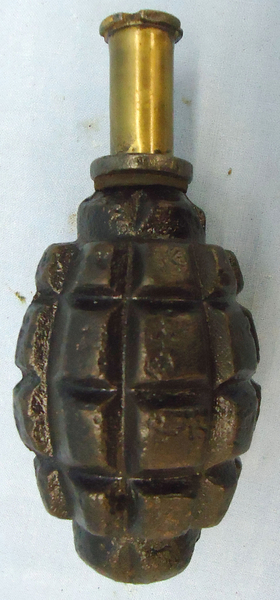  DEACTIVATED INERT. WW1, French, Early F1 With A Safety Fusing System Hand Grenade. - O 1708 DEACTIVATED INERT. WW1, French, Early F1 With A Safety Fusing System Hand Grenade. - O 1708  Other Ammunition