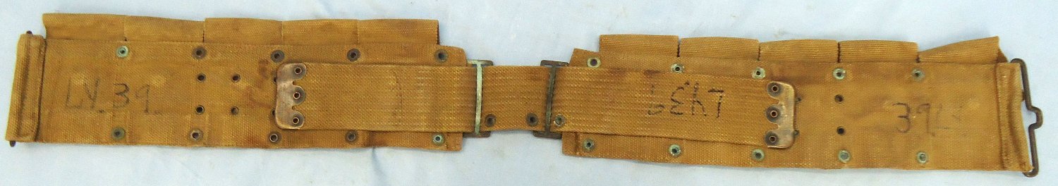 Antique & Militaria - {CATEGORY}