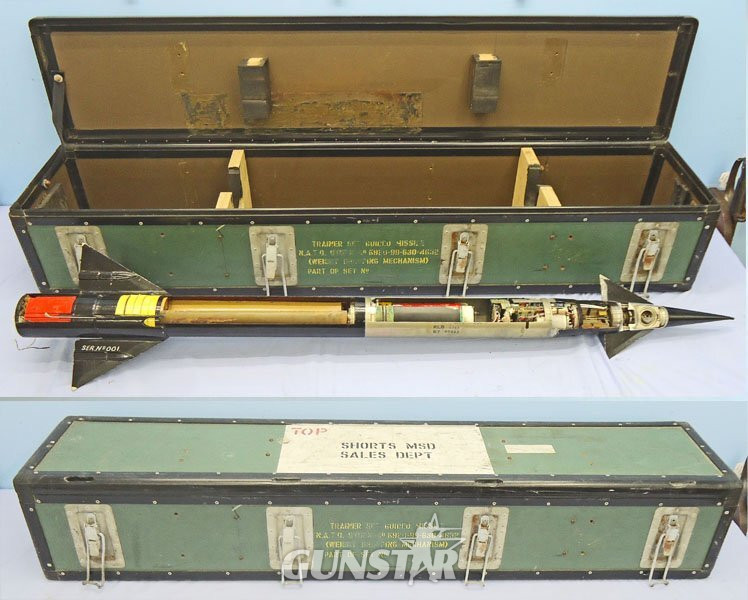 DEACTIVATED INERT. British, Shorts Missile Systems of Belfast, Javelin, FACTORY SECTIONED, Surface to Air Missile Serial Number 001, 1982 Dated, in Transit Container With Paperwork. Sn - 22650 DEACTIVATED INERT. British, Shorts Missile Systems of Belfast, Javelin, FACTORY SECTIONED, Surface to Air Missile Serial Number 001, 1982 Dated, in Transit Container With Paperwork. Sn - 22650  Other Ammunition in 