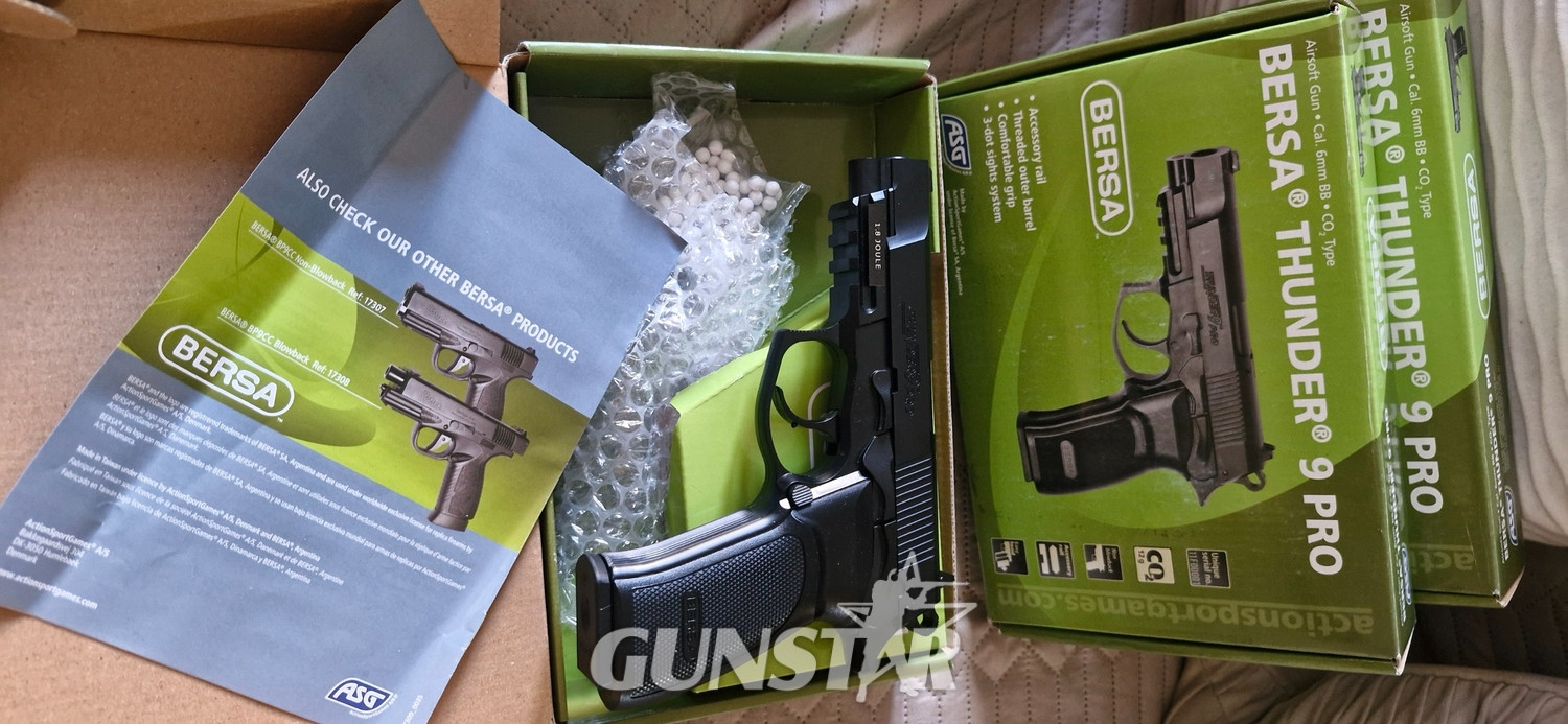 {CATEGORY} - MP7A1 maschinen pistol  1.MP7A1 , cal.4.6mmx30 electric compact machine gun by Tokyo marul 2.bersa thunder 9 PRO AIRSOFT GUN 6 mm