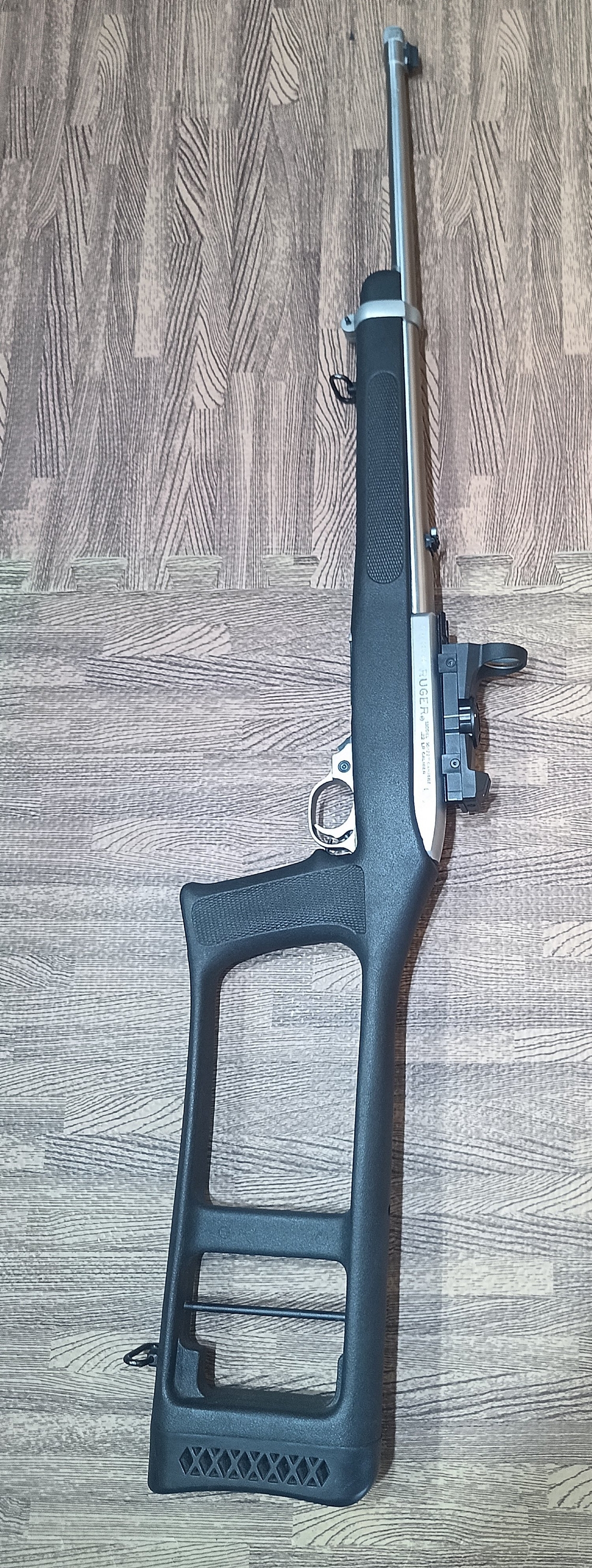 Ruger 10/22 Semi-Auto .22 Long Rifle (.22 LR) Rifle
