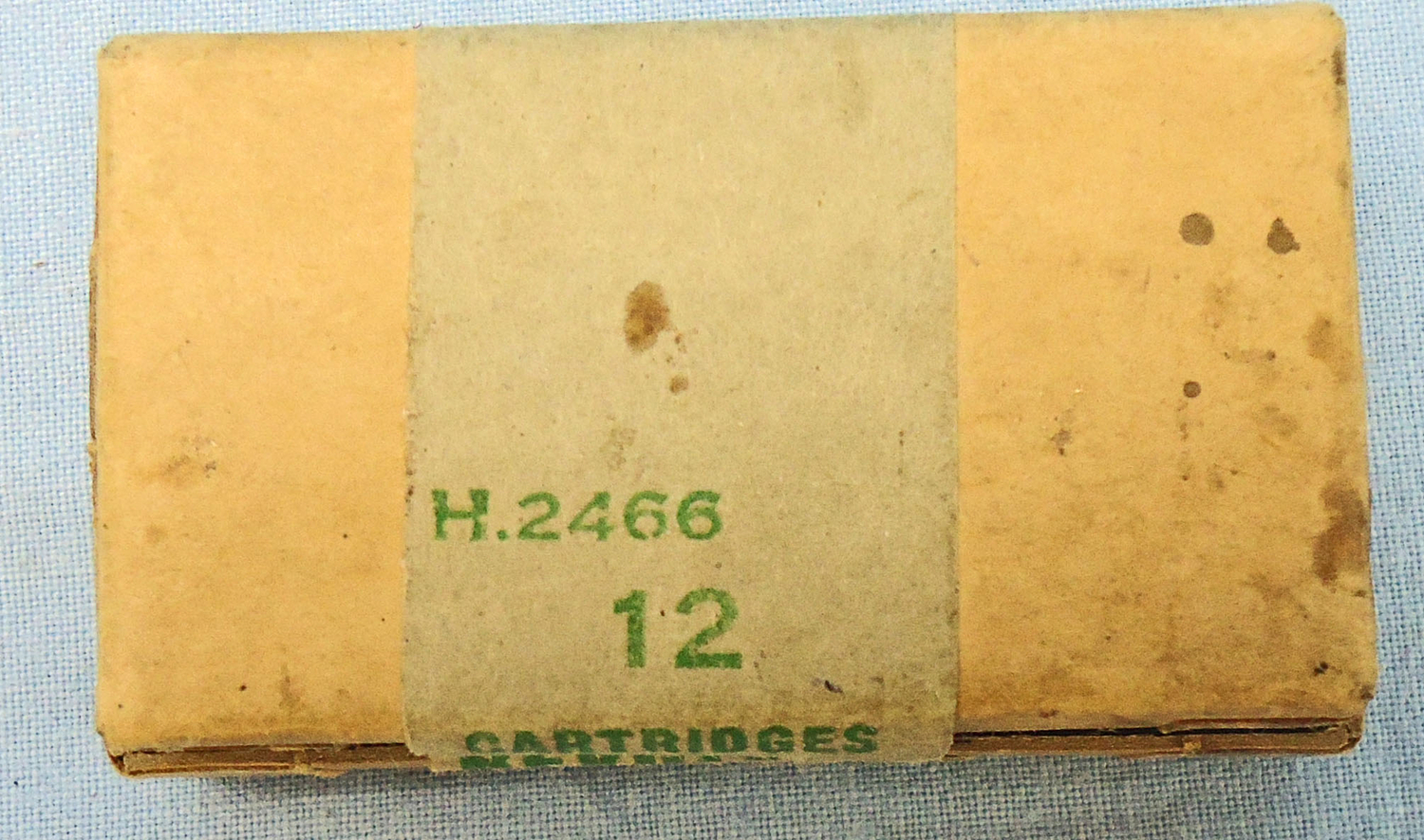 {CATEGORY} - iINERT DEACTIVATED. British 1961 dated .380 Webley Revolver 12 round service pack. - O 1949   Other Ammunition
