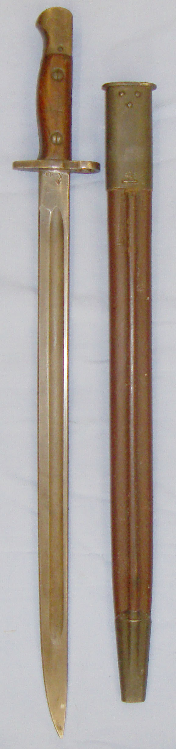  WWII Dated Australian 1907 Pattern Bayonet by Mangrovite Arsenal with Matching Scabbard. BAYO 356. Bayonet