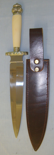  MINT SCARCE PATTERN J.E. Middleton & Sons Sheffield Spear Point Bowie Knife With Ivorine Hilt & Ornate Brass Fittings Dagger