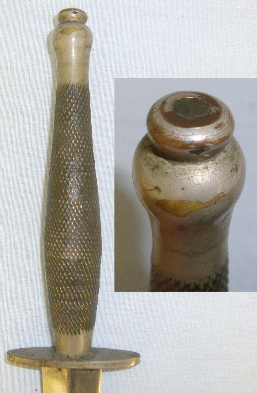 RARE**ORIGINAL 1st PATTERN HILT**STERILE**WW2, 2nd Pattern, Wilkinson British Officer\\\'s, Grey Or Matt Nickel Plated Hilt, Fairbairn Sykes FS Fighting Knife & Scabbard. Sn 20163 Knive