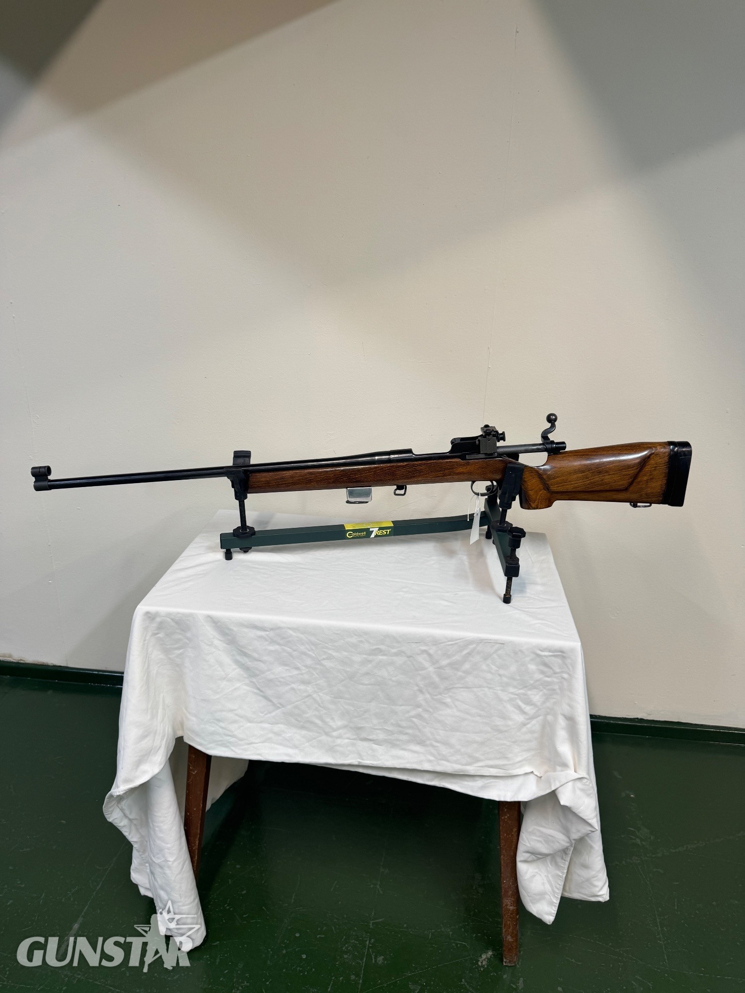 Enfield ( Fulton regulated ) 7.62 target rifle. GR crown. A rare Parker diopter sight.  Target Bolt Action 7.52 mm Rifle in 