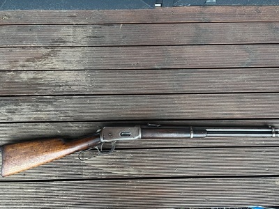 Winchester Saddle Ring Carbine Lever Action .32-40 Winchester (.32-40 Ballard) Rifle