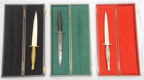 FS Commando Dagger; Hand Made Fitted Display Cases for 2nd & 3rd Patterns, Prese Other Blade