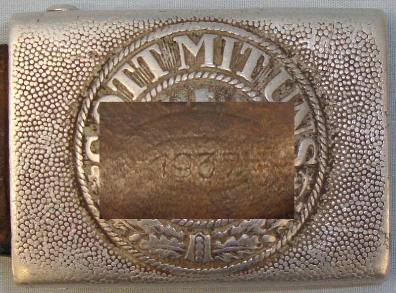 A 1937 Nazi German Army Buckle imprinted - ‘GOTT MIT UNS’ ‘God is with us’. N 86 A 1937 Nazi German Army Buckle imprinted - ‘GOTT MIT UNS’ ‘God is with us’. N 86 Antique & Militaria