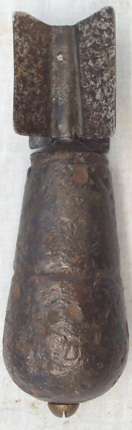 INERT DEACTIATED. *RARE* British WW1, Royal Flying Corps Solid Cast Iron 3lb Practice Bomb. Sn - 22846:101 INERT DEACTIATED. *RARE* British WW1, Royal Flying Corps Solid Cast Iron 3lb Practice Bomb. Sn - 22846:101  Other Ammunition - {CATEGORY} in 