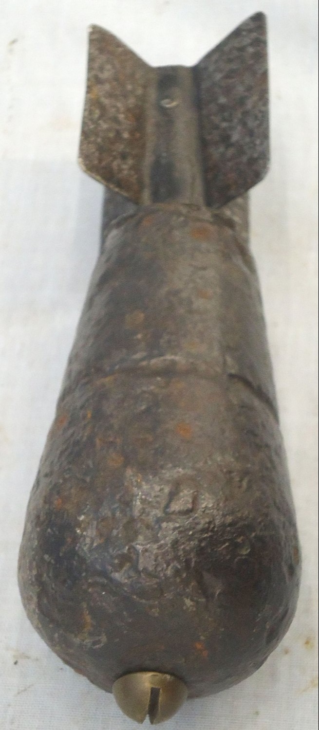 INERT DEACTIATED. *RARE* British WW1, Royal Flying Corps Solid Cast Iron 3lb Practice Bomb. Sn - 22846:101 INERT DEACTIATED. *RARE* British WW1, Royal Flying Corps Solid Cast Iron 3lb Practice Bomb. Sn - 22846:101  Other Ammunition - {CATEGORY}