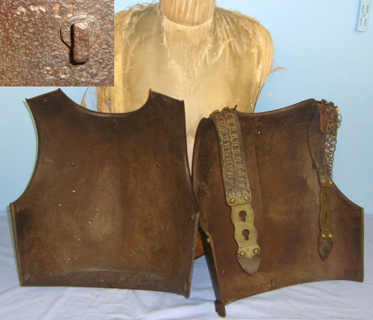 Original French Model 1825 Cuirassiers Cuirass Breast & Back Plate Armour Set With Regiment Markings ‘2T 11’ & Armour Number ‘203’ With Correct Original Leather Backed Chain Link Straps With Victorian Display Stand On Which It Was found. Sn 22910 Antique & Militaria