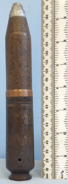  INERT DEACTIVATED. WW2 1945 Dated German 30 mm MK108 (30x90RB) Tar Filled Practi INERT DEACTIVATED. WW2 1945 Dated German 30 mm MK108 (30x90RB) Tar Filled Practi Antique & Militaria