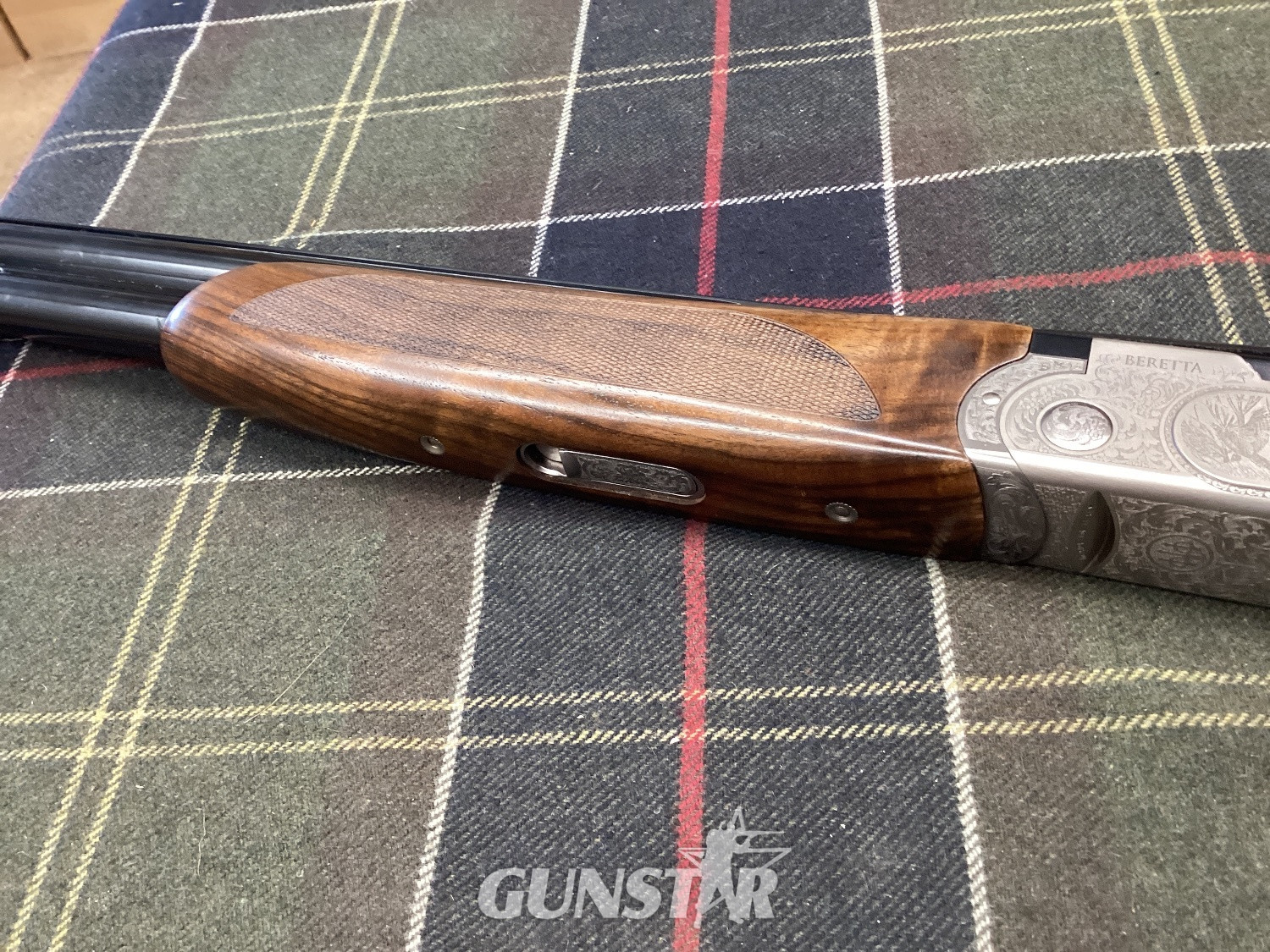 Beretta SILVER PIGEON GRADE 5 GAME SCENE LEFT HAND. Over and Under 12 Bore/gauge - {CATEGORY}