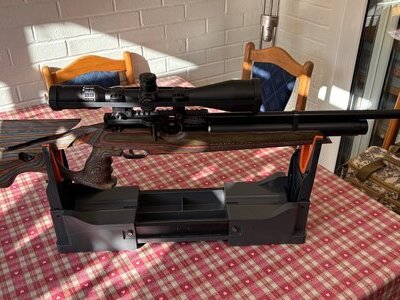 Weihrauch HW100 FSB .177 with Form custom stock and Hawke Sindwinder scope .177