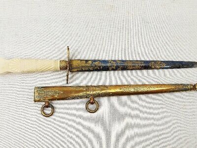 c1800 British Royal Navy Blue And Gilt Midshipmans Dirk Dagger