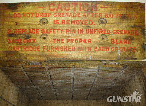 American WW2 1942 Dated Wooden US M9A1 Anti-Tank Grenade Box. M9A1 Anti-Tank Grenade Box. Antique & Militaria