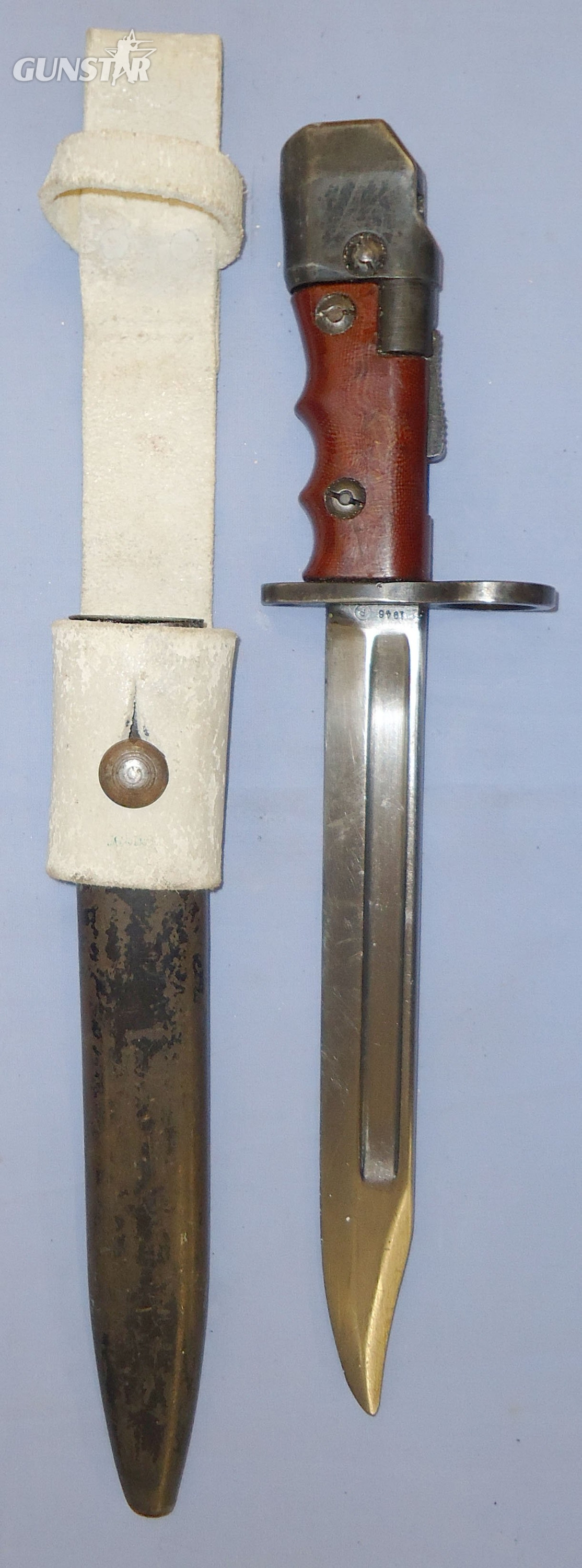 British 1946 Dated No7 Mk1L Bayonet Scabbard and Frog. BAYO 393. Bayonet in 