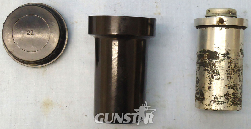 INERT DEACTIVATED, WW2, 1940 Dated German No 28B2 Bomb Fuse And Bakelite Transit Container. - O 1795 INERT DEACTIVATED, WW2, 1940 Dated German No 28B2 Bomb Fuse And Bakelite Transit Container. - O 1795  Other Ammunition - {CATEGORY}