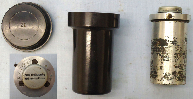  INERT DEACTIVATED, WW2, 1940 Dated German No 28B2 Bomb Fuse And Bakelite Transit Container. - O 1795 INERT DEACTIVATED, WW2, 1940 Dated German No 28B2 Bomb Fuse And Bakelite Transit Container. - O 1795  Other Ammunition