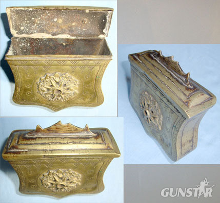  Ottoman Empire Palaskas Brass Cartridge Box The Hinged Lid & Attachment For Belt Palaskas Brass Cartridge Box The Hinged Lid & Attachment For Belt. Antique & Militaria
