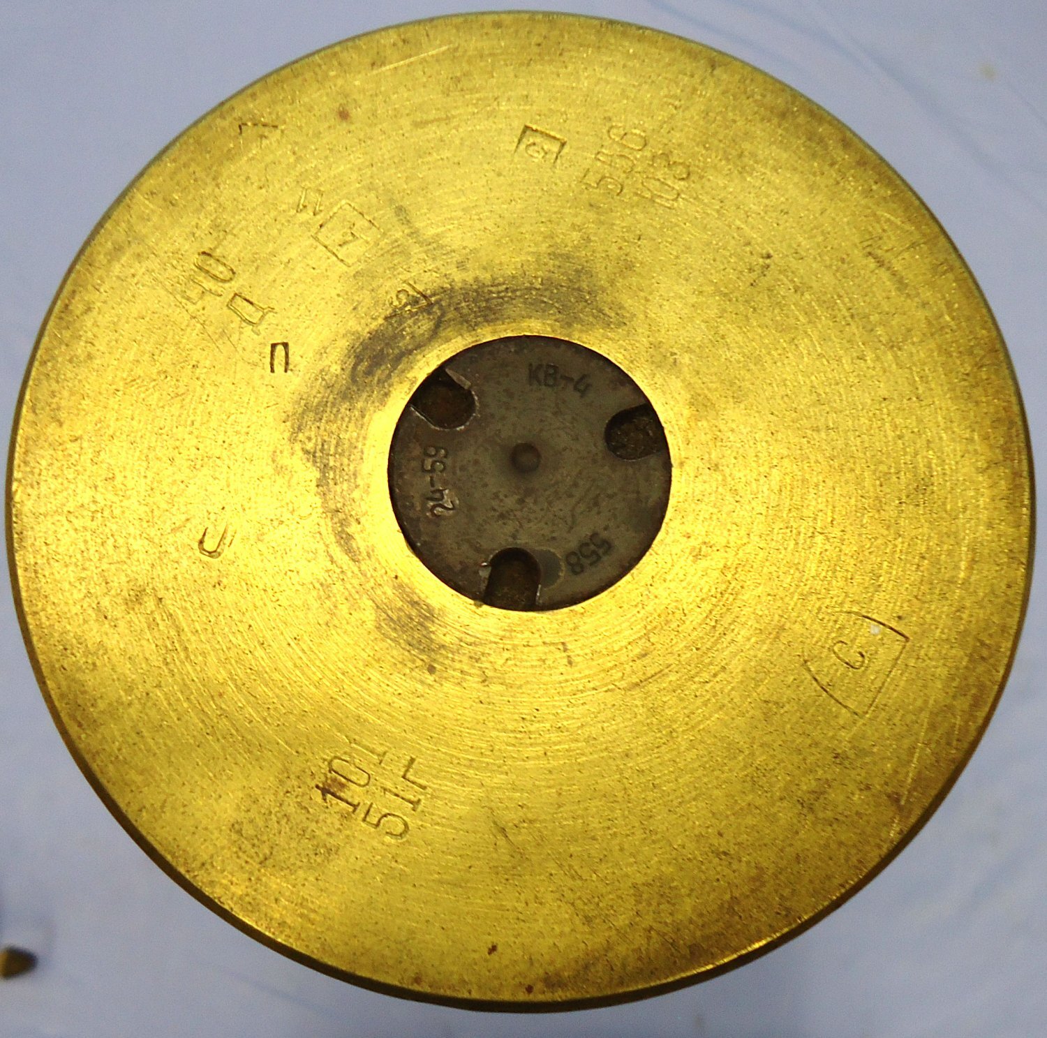 DEACTIVATED INERT. Iraqi War Bring Back by Fast Jet Pilot, Modern Trench Art Soviet Made 85mm Anti Aircraft Gun (80x629R) Cartridge Case. Sn - 22906 DEACTIVATED INERT. Iraqi War Bring Back by Fast Jet Pilot, Modern Trench Art Soviet Made 85mm Anti Aircraft Gun (80x629R) Cartridge Case. Sn - 22906 Antique & Militaria