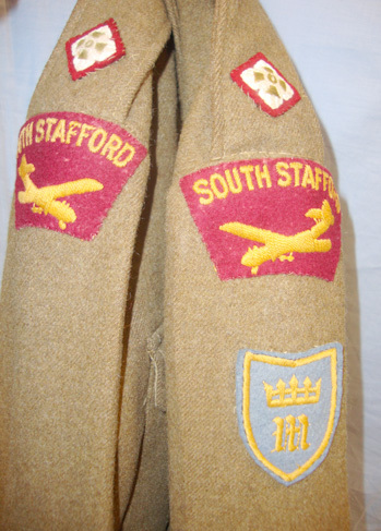 British 2nd Lieutenant\'s, 1949 Pattern South Staffordshire Glider Troops Battledress By Bloom Manchester. U 359. British 2nd Lieutenant\'s, 1949 Pattern South Staffordshire Glider Troops Battledress By Bloom Manchester. U 359. Clothing