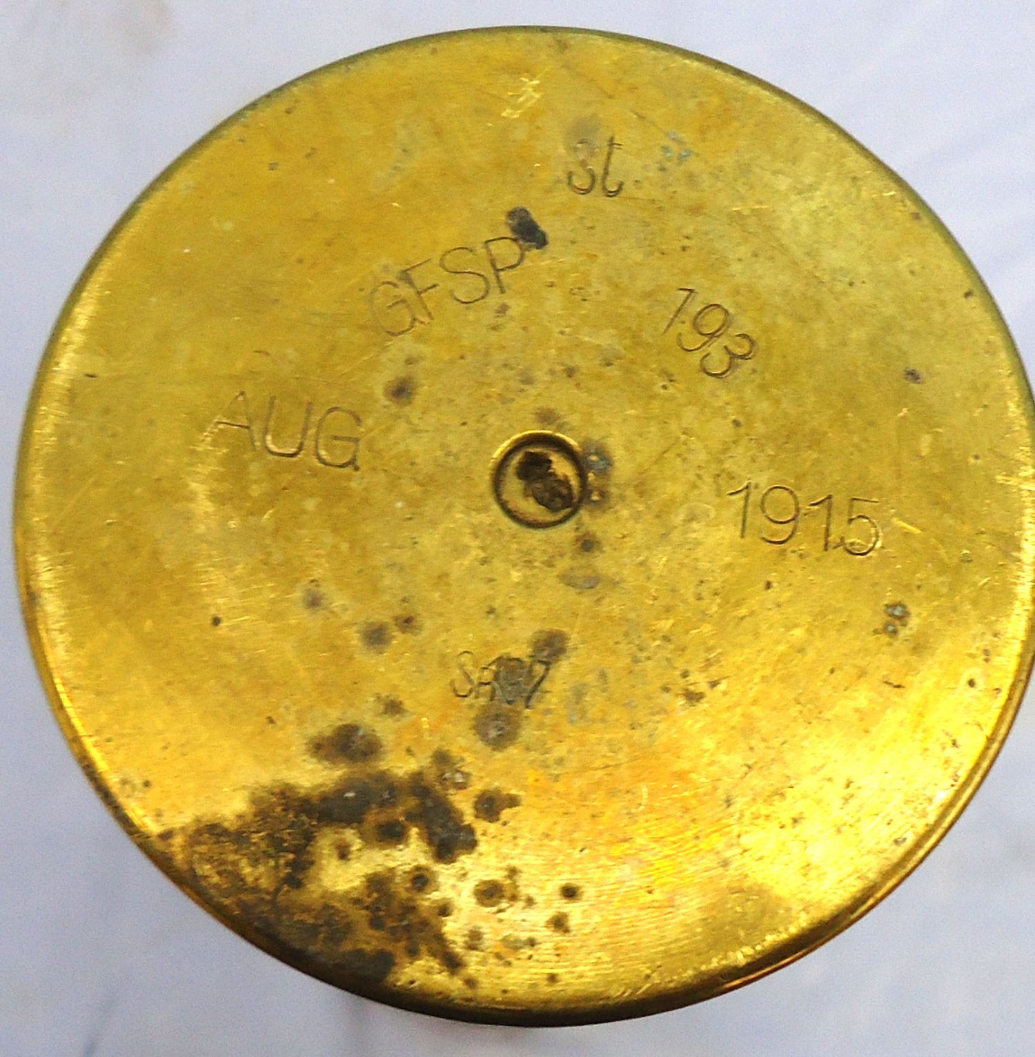 INERT DEACTIVATED. Unfired, German WW1, 1915 Dated, 77mm (77x229R) K.Gr 15 High Explosive Round. O 2425 INERT DEACTIVATED. Unfired, German WW1, 1915 Dated, 77mm (77x229R) K.Gr 15 High Explosive Round. O 2425 Various Other Ammunition