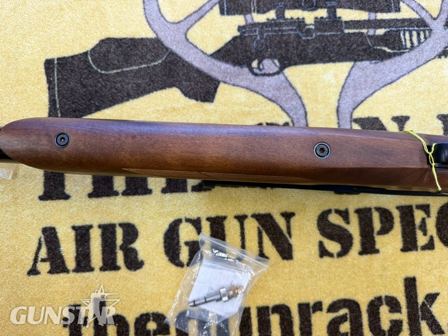  Weihrauch HW100 Walnut .22