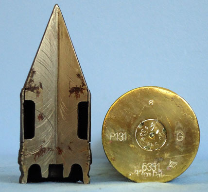 German WW2 3.7cm PAK 36 Round With An Unfired Quarter Sectioned Arrowhead Type P German WW2 3.7cm PAK 36 Round With An Unfired Quarter Sectioned Arrowhead Type P Antique & Militaria