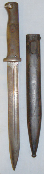 German ‘S84/98’ Bayonet with Wooden Grips & Scabbard. BAYO 557. Bayonet in 