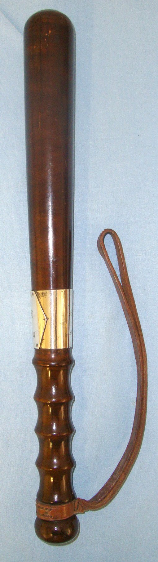  RARE**MINT**WW1 1916, Metropolitan Police (London) Special Constable\'s Drill Competition Award Prize Lignum Vitae Tropical Hardwood Truncheon By Hiatts Birmingham With Sterling Silver Hall Marked Presentation Plate To SC L.A. Levy X Division. Sn 21607  Antique & Militaria