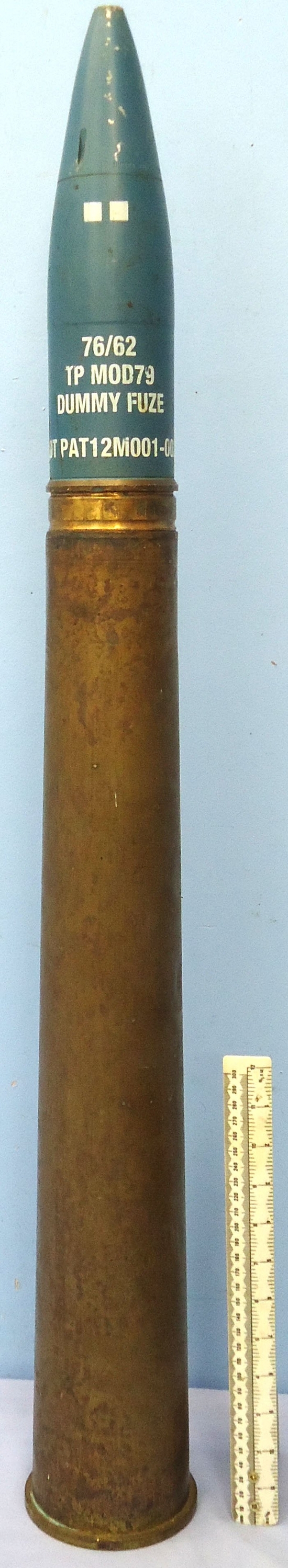 DEACTIVATED INERT. Unfired 76mm Oto Melara (76x636R) Practice High Explosive Round. - O 2303 DEACTIVATED INERT. Unfired 76mm Oto Melara (76x636R) Practice High Explosive Round. - O 2303 Various Other Ammunition - {CATEGORY} in 