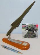 A Desk Top Prototype model of a Rapier Missile ET316, Mounted on a Teak Plinth with Brass Plate. Sn 13198. A Desk Top Prototype model of a Rapier Missile ET316, Mounted on a Teak Plinth with Brass Plate. Sn 13198. Other Accessory