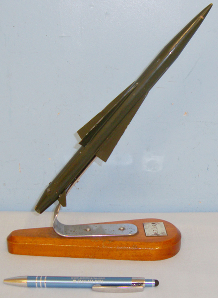  A Desk Top Prototype model of a Rapier Missile ET316, Mounted on a Teak Plinth with Brass Plate. Sn 13198. A Desk Top Prototype model of a Rapier Missile ET316, Mounted on a Teak Plinth with Brass Plate. Sn 13198. Other Accessory