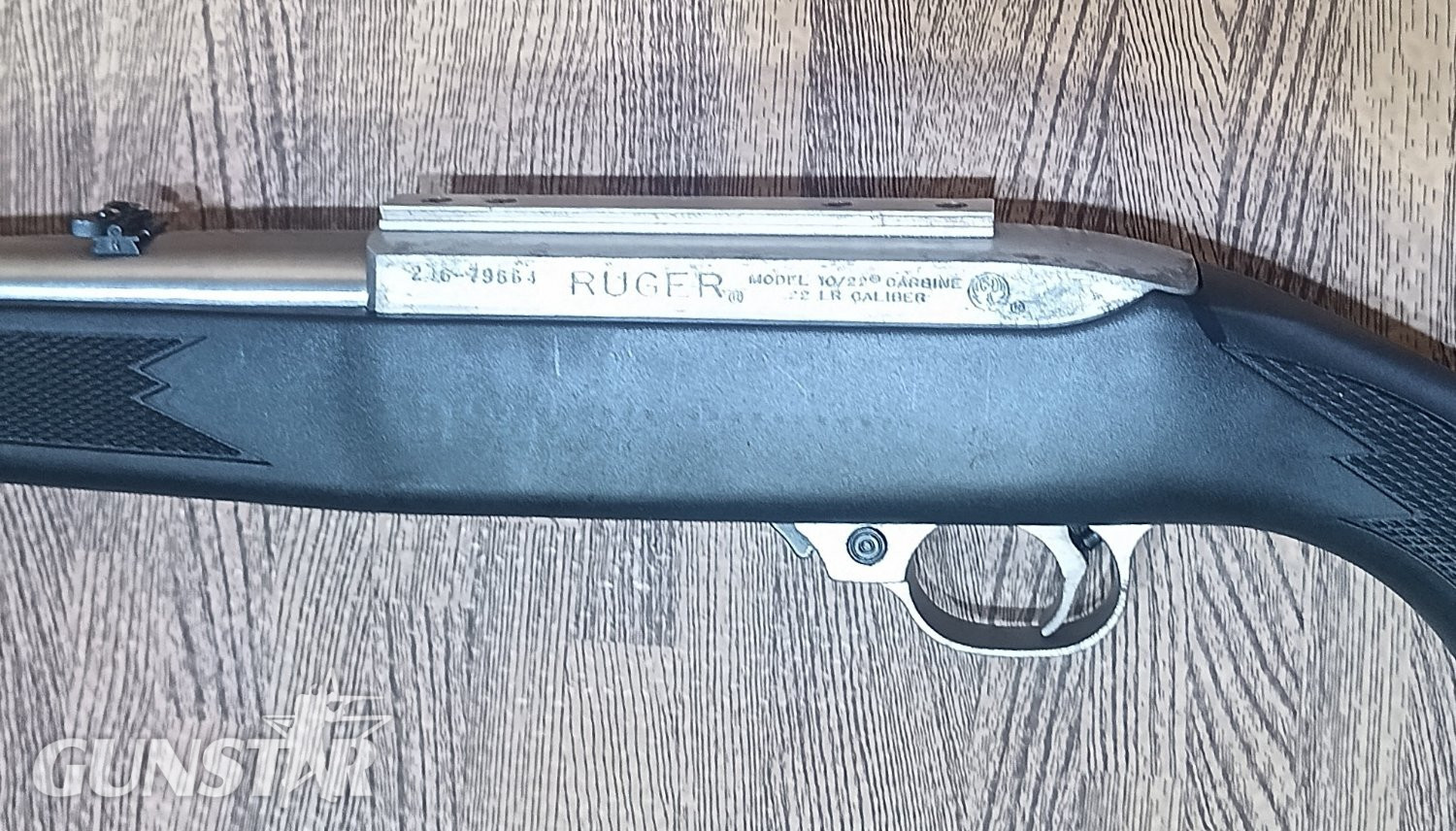  Ruger 10/22 Semi-Auto .22 Long Rifle (.22 LR) Rifle