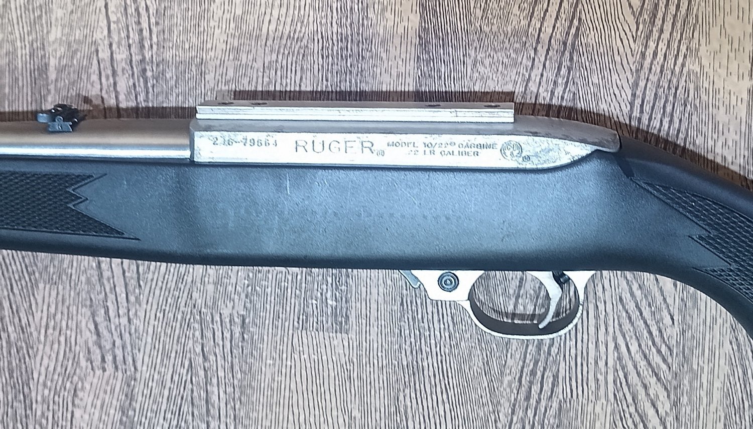  Ruger 10/22 Semi-Auto .22 Long Rifle (.22 LR) Rifle