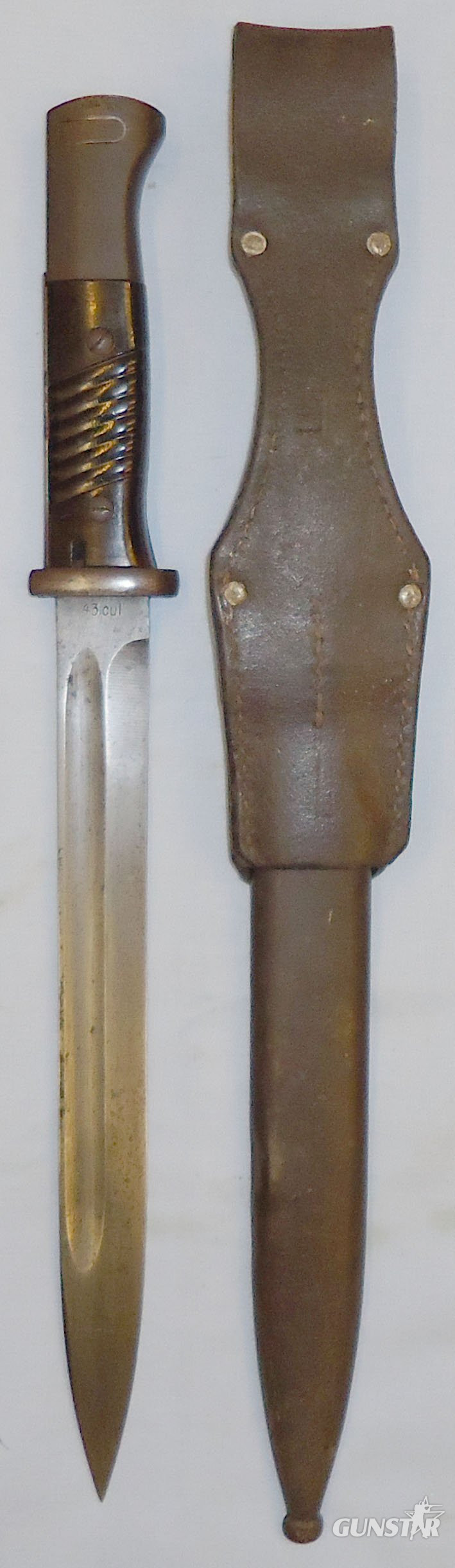  Matching Numbers WWII S84/98 III Bayonet ‘43 Cul’ with Scabbard and Leather Frog. BAYO 789. Bayonet