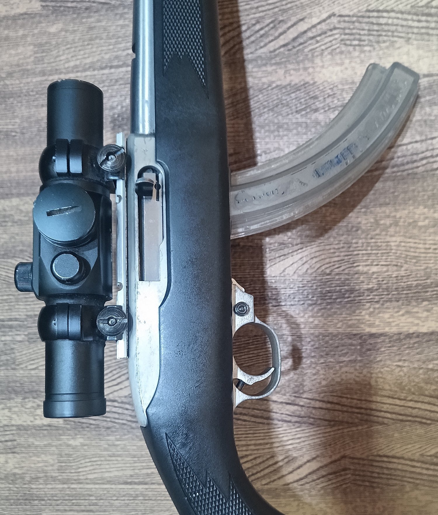 Ruger 10/22 Semi-Auto .22 Long Rifle (.22 LR) Rifle - {CATEGORY}