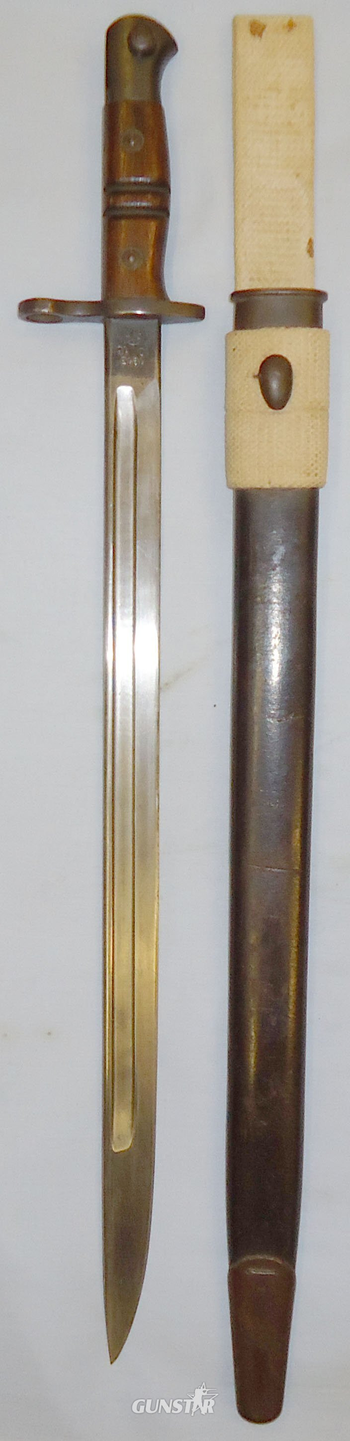 WWI British ‘P13’ Mk1 Sword Bayonet Scabbard and Webbing Frog. BAYO 790. Bayonet in 