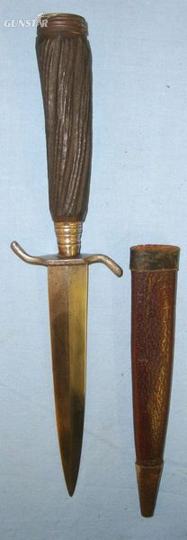 German Trench/Fighting Knife With Carved Wood Simulated Stag-Horn Hilt & Scabbar Knive in 