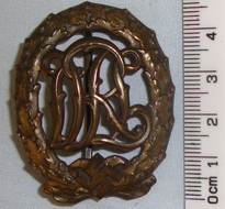 An Original Bronze German D.R.L.  Sports Badge 18623:5 An Original Bronze German D.R.L.  Sports Badge 18623:5 Antique & Militaria