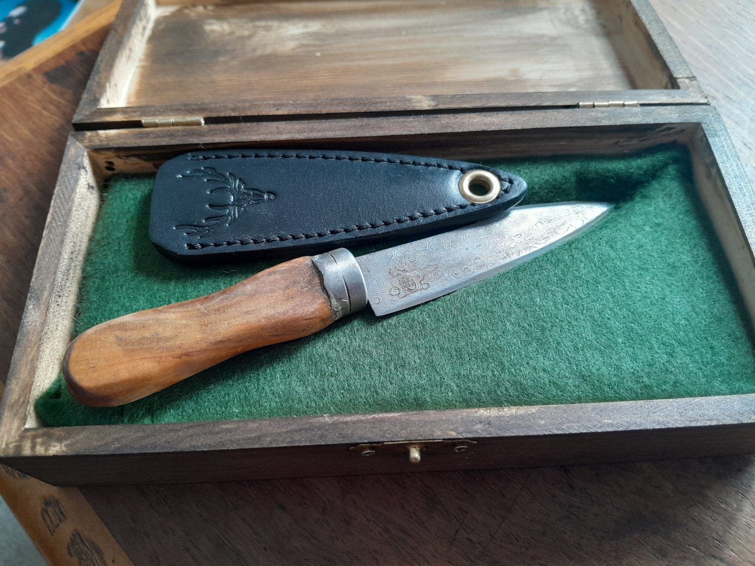 Forged Iron Damascus Hunting Knive