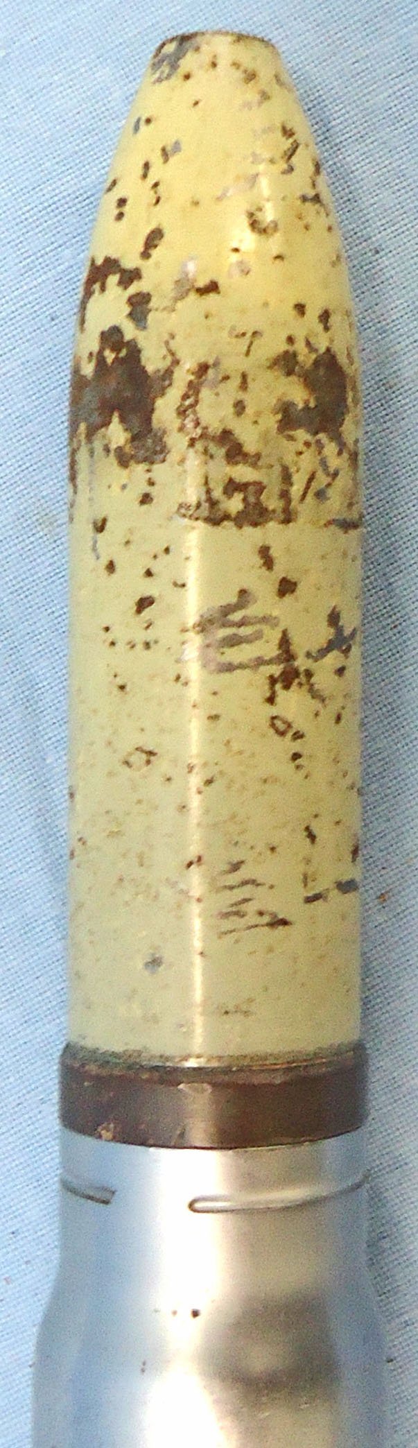  Kynoch INERT DEACTIVATED. British, 20MM Hispano-Suiza (20x110) HS 404 Aircraft Cannon Inspection Round by Kynoch. - O 2224  Other Ammunition