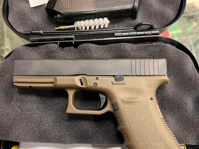 Glock Glock 17 gen3 9mm Semi Auto
